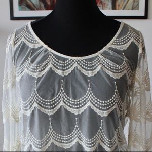 ❗️2/$15 Boho Ivory Lace Scalloped Blouse